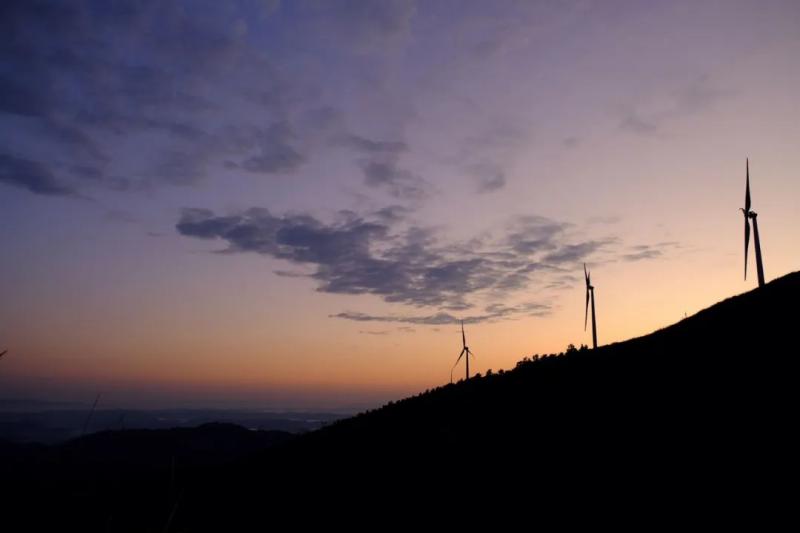 【我眼中的麻阳】西晃山:一览众山小