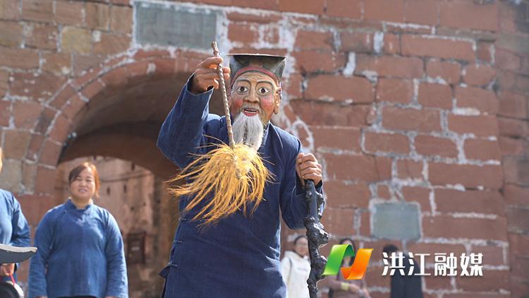 央视《记住乡愁》栏目组来黔阳古城取景拍摄4.jpg
